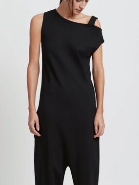 Sleeveless Black Jumpsuit Romper